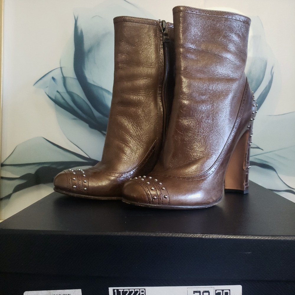 EUC PRADA BOOTIES - Picture 11 of 12